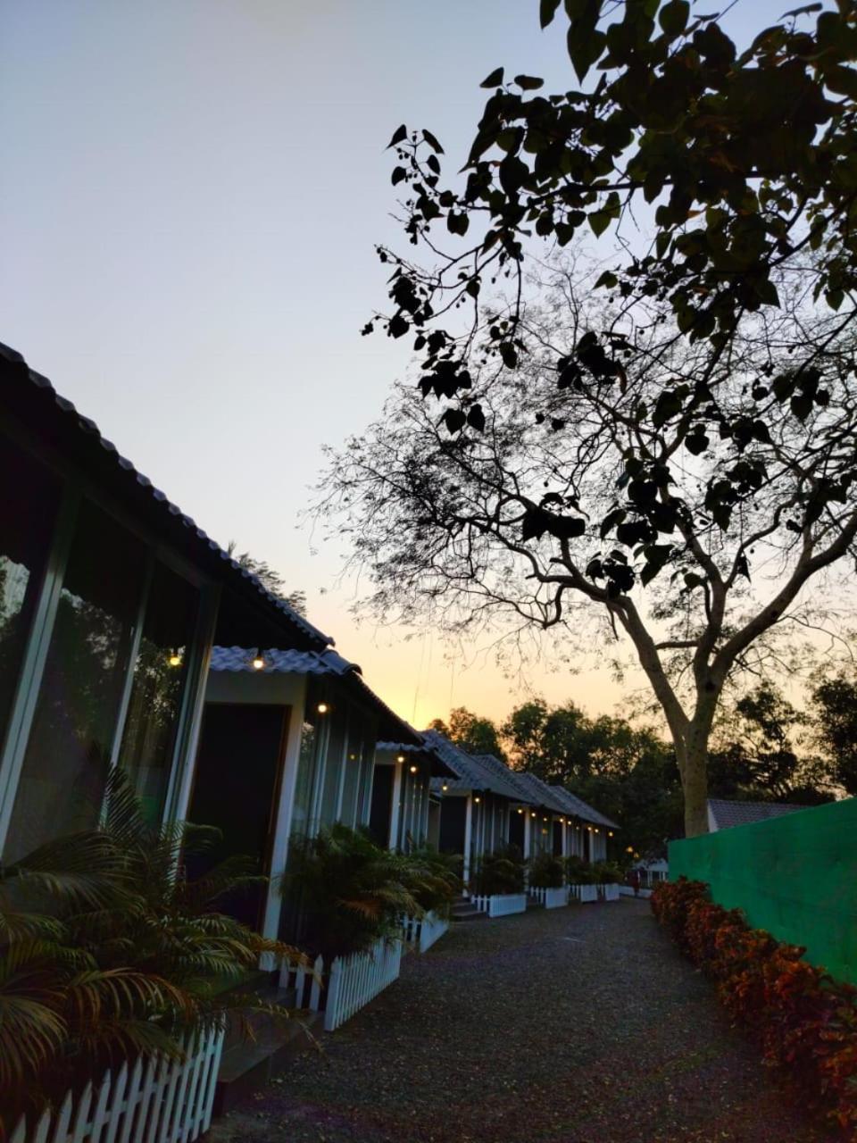 Nature'S Cove Resort Alībāg Exterior photo
